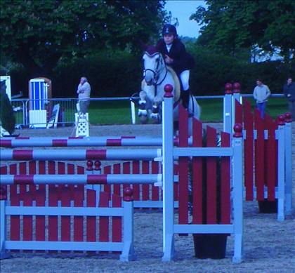 Equestrian Jobseeker Photo: Jessica and Heather Hill Lady Millstreet 2007